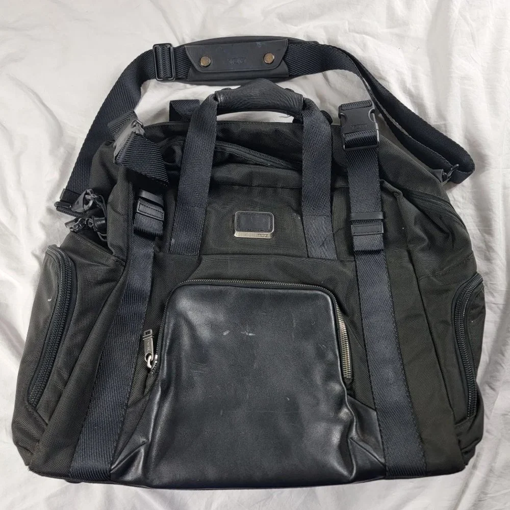 Tumi Buckley Duffel Bag Carry On Alpha Bravo Black Travel Airport Luggage